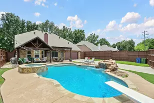 404 Marlow Dr, Flower Mound, TX 75028 - Photo 2