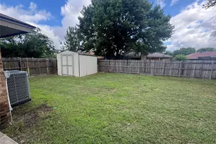 1940 Willow Vale Dr, Fort Worth, TX 76134 - Photo 22