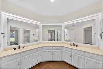 3908 Country Club Drive W, Irving, TX 75038 - Photo 14
