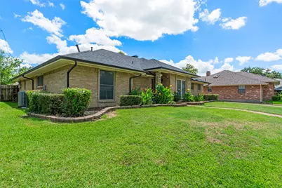 3908 Country Club Drive W, Irving, TX 75038 - Photo 32