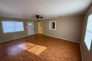 642 N Love St, Oakwood, TX 75855 - Photo 8