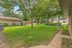 813 Misty Glen Dr, DeSoto, TX 75115 - Photo 28