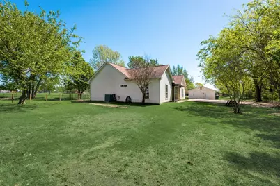 5893 Fm 1827, McKinney, TX 75071 - Photo 2