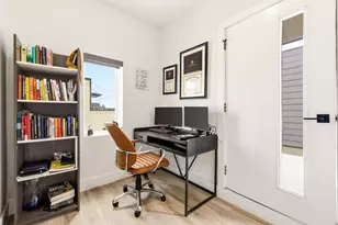 2102 N Prairie Ave, Dallas, TX 75204 - Photo 22