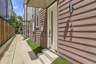 2102 N Prairie Avenue #102, Dallas, TX 75204 - Photo 2