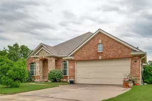 9204 Lockhart Dr, Arlington, TX 76002 - Photo 1