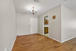 805 Mulkey Ln, Denton, TX 76209 - Photo 8