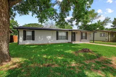 805 Mulkey Lane, Denton, TX 76209 - Photo 2