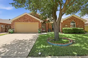 213 McKamy Blvd, Denton, TX 76207 - Photo 2