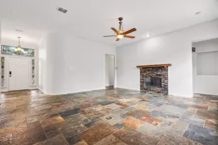 4581 Crown Ridge Dr, Plano, TX 75024 - Photo 2