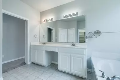 3003 Oak Briar Lane, Grand Prairie, TX 75052 - Photo 20