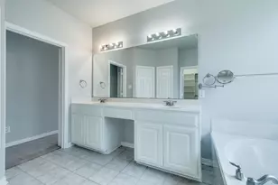 3003 Oak Briar Ln, Grand Prairie, TX 75052 - Photo 20