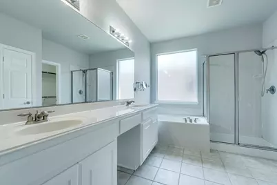 3003 Oak Briar Lane, Grand Prairie, TX 75052 - Photo 18