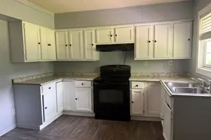 805 W 3rd St, Clarksville, TX 75426 - Photo 10