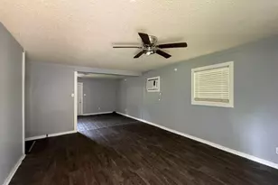 805 W 3rd St, Clarksville, TX 75426 - Photo 4