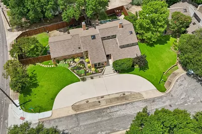 10811 Stone Canyon Place, Dallas, TX 75230 - Photo 2
