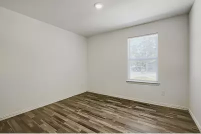 5912 Wilkes Drive, Fort Worth, TX 76119 - Photo 8