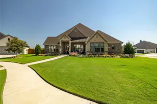 12700 Dusty Spgs Ct, Fort Worth, TX 76052 - Photo 4