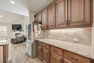 516 W N Creek Dr, Sherman, TX 75092 - Photo 16