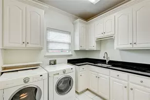 2804 Vermont Ct, Arlington, TX 76001 - Photo 14