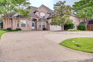 2804 Vermont Ct, Arlington, TX 76001 - Photo 1