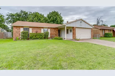 6820 Glenwood Drive, North Richland Hills, TX 76182 - Photo 2