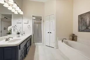 121 Honeysuckle Dr, Justin, TX 76247 - Photo 20