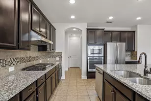 7228 Ridgepoint Dr, Irving, TX 75063 - Photo 8