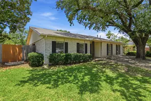 3517 Knoll Point Dr, Garland, TX 75043 - Photo 2