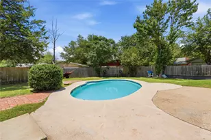 3517 Knoll Point Dr, Garland, TX 75043 - Photo 30