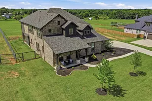 864 Shadow Valley Rd, Whitesboro, TX 76273 - Photo 2