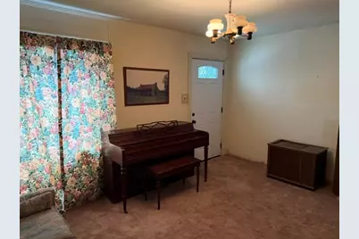 319 Avenue J, Dallas, TX 75203 - Photo 2