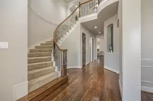 4653 Chapel Creek Dr, Plano, TX 75024 - Photo 2