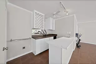 1601 Oak Meadow Dr, Irving, TX 75061 - Photo 28