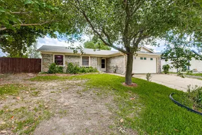 1702 Pine Knot Drive, Garland, TX 75044 - Photo 2