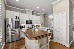 600 E Bluff St, Fort Worth, TX 76102 - Photo 8