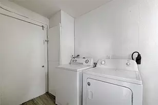 109 W Marsalis St, Celeste, TX 75423 - Photo 14