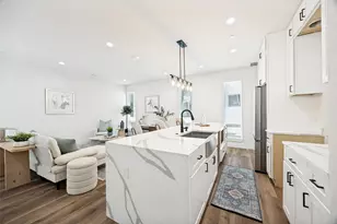 5633 Live Oak St, Dallas, TX 75206 - Photo 1