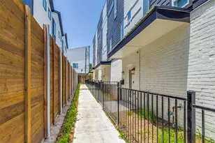 5633 Live Oak St, Dallas, TX 75206 - Photo 2