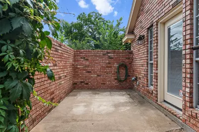 412 Springhill Court, Burleson, TX 76028 - Photo 30