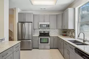 2401 Pinehurst Ct, Highland Village, TX 75077 - Photo 10
