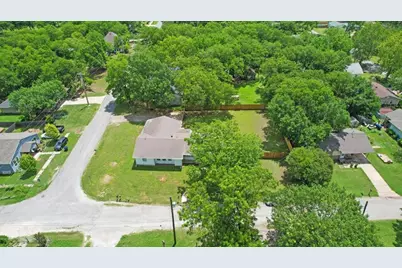 408 N Gowdy Street, Whitewright, TX 75491 - Photo 32