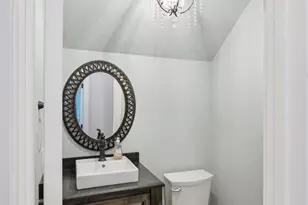 8 Freedom Ct, Waco, TX 76708 - Photo 16
