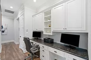 8 Freedom Ct, Waco, TX 76708 - Photo 12