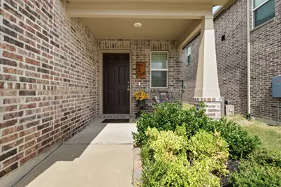 325 Hopson Street, Van Alstyne, TX 75495 - Photo 2