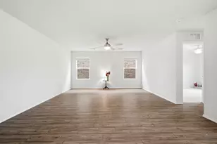 325 Hopson St, Van Alstyne, TX 75495 - Photo 2