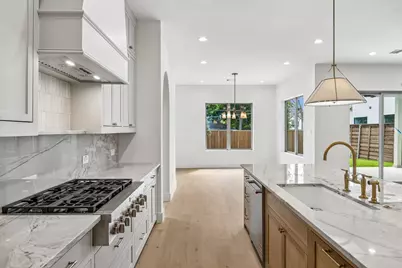 419 Cameron Avenue, Dallas, TX 75223 - Photo 8