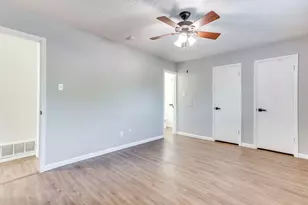 433 Linda Dr, Burleson, TX 76028 - Photo 18