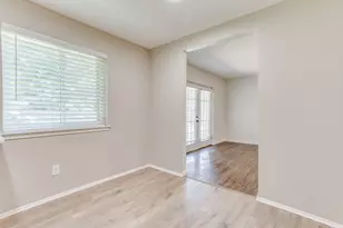 433 Linda Dr, Burleson, TX 76028 - Photo 16