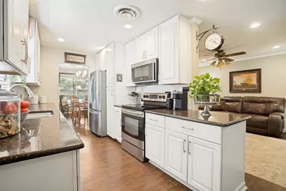 510 Northside Avenue, Lewisville, TX 75057 - Photo 10